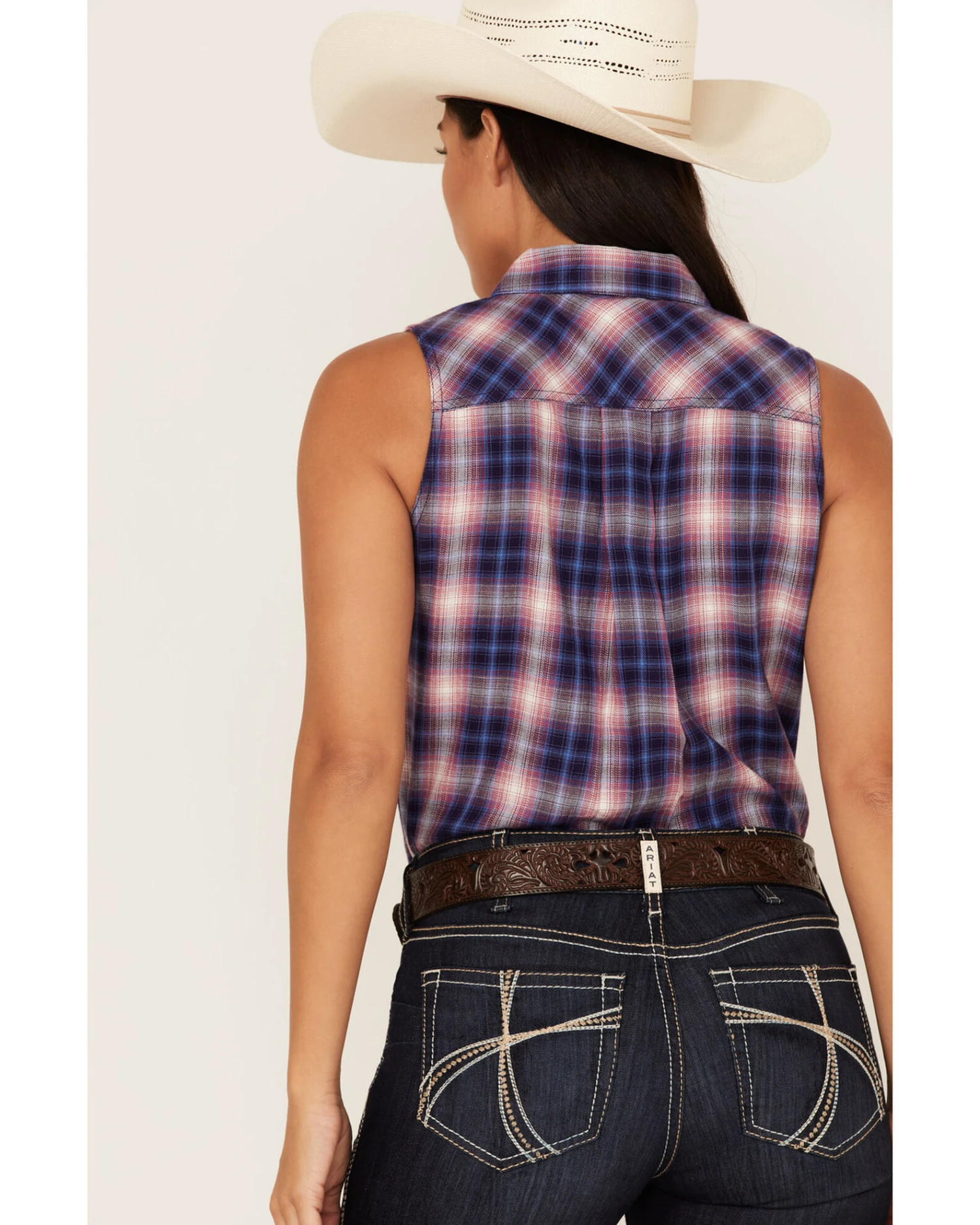 Ariat Women's R.E.A.L. Billie Jean Plaid Print Sleeveless Button-Down Western Shirt 6 Ariat Women's R.E.A.L. Billie Jean Plaid Print Sleeveless Button-Down Western Shirt - Image 4