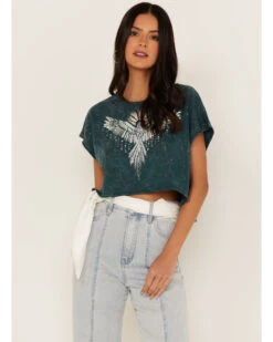 Shyanne Women's Southwestern Eagle Cropped Graphic Tee