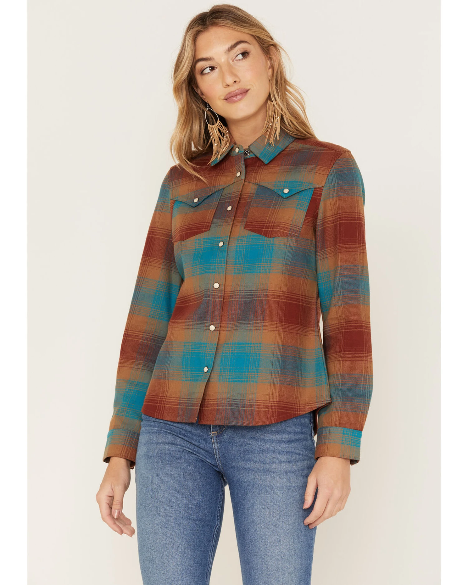 Idyllwind Women's Ombre Plaid Print Long Sleeve Pearl Snap Western Shirt 3 Idyllwind Women's Ombre Plaid Print Long Sleeve Pearl Snap Western Shirt