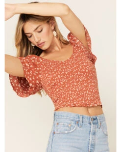 Beyond The Radar Women's Floral Print Smocked Top -Cowboy Wear Shop 2000375602 220 P4