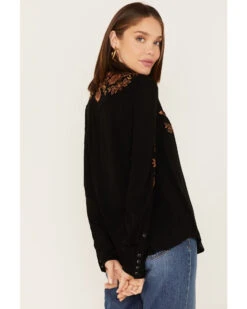 Stetson Women's Floral Embroidered Long Sleeve Snap Western Shirt -Cowboy Wear Shop 2000378241 001 P4