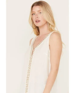 Idyllwind Women's Camellia Sleeveless Top 8 Idyllwind Women's Camellia Sleeveless Top -Cowboy Wear Shop 2000386685 103 P3