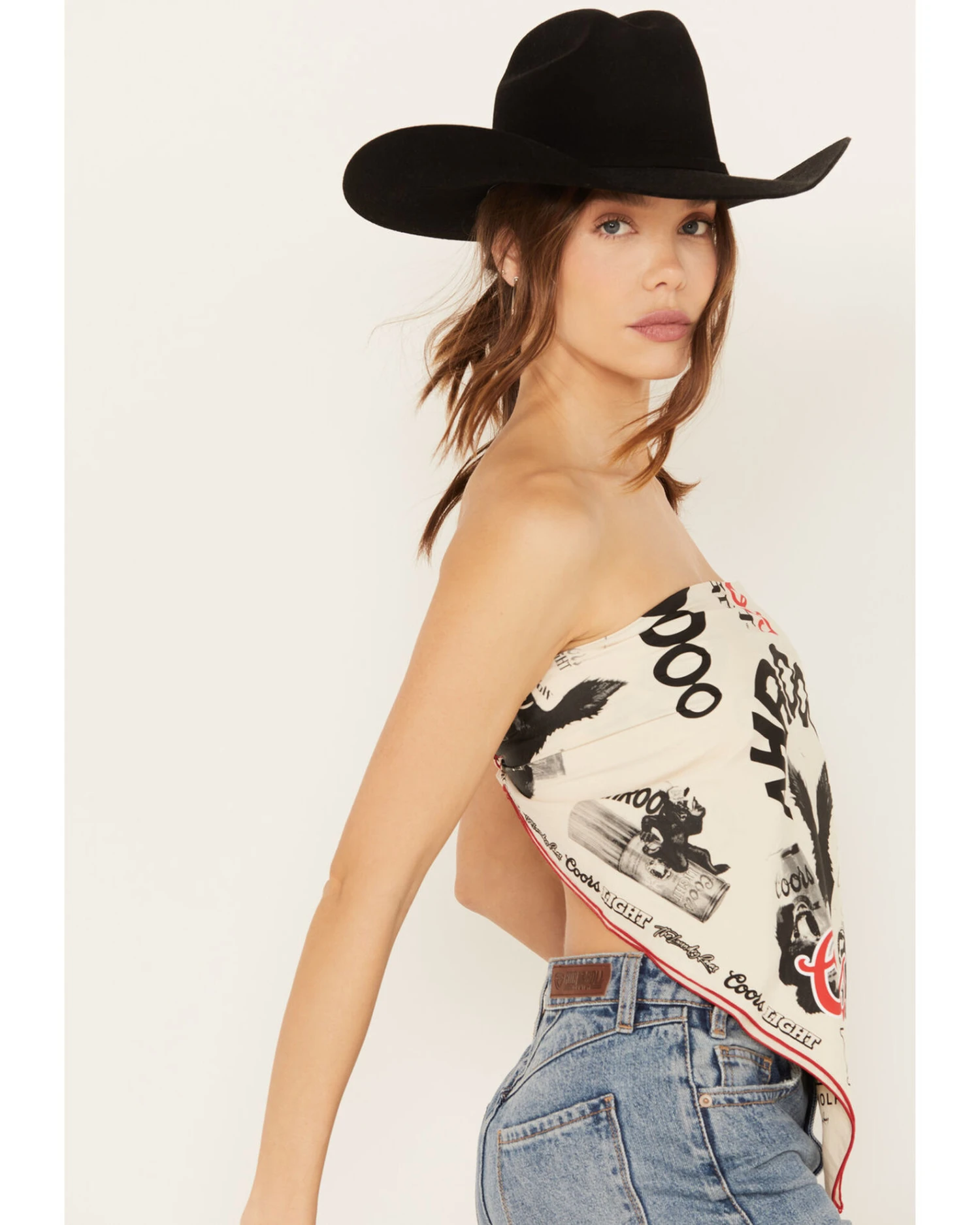 The Laundry Room Women's Coors Light Wolf Bandana Top 4 The Laundry Room Women's Coors Light Wolf Bandana Top - Image 2