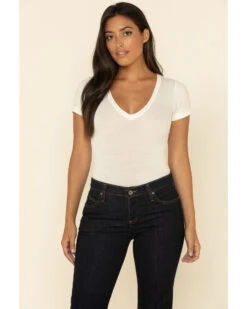 Wrangler Women's Dark Dynasty Ultimate Riding Q-Baby Jeans   -Cowboy Wear Shop 350744 7460 P2